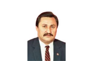 mustafa-dinek-kim-nereli-esi-milletvekili-hayati-biyografi.jpg