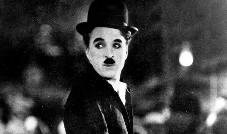Charlie Chaplin Kimdir? Charlie Chaplin Hayatı ve Filmleri